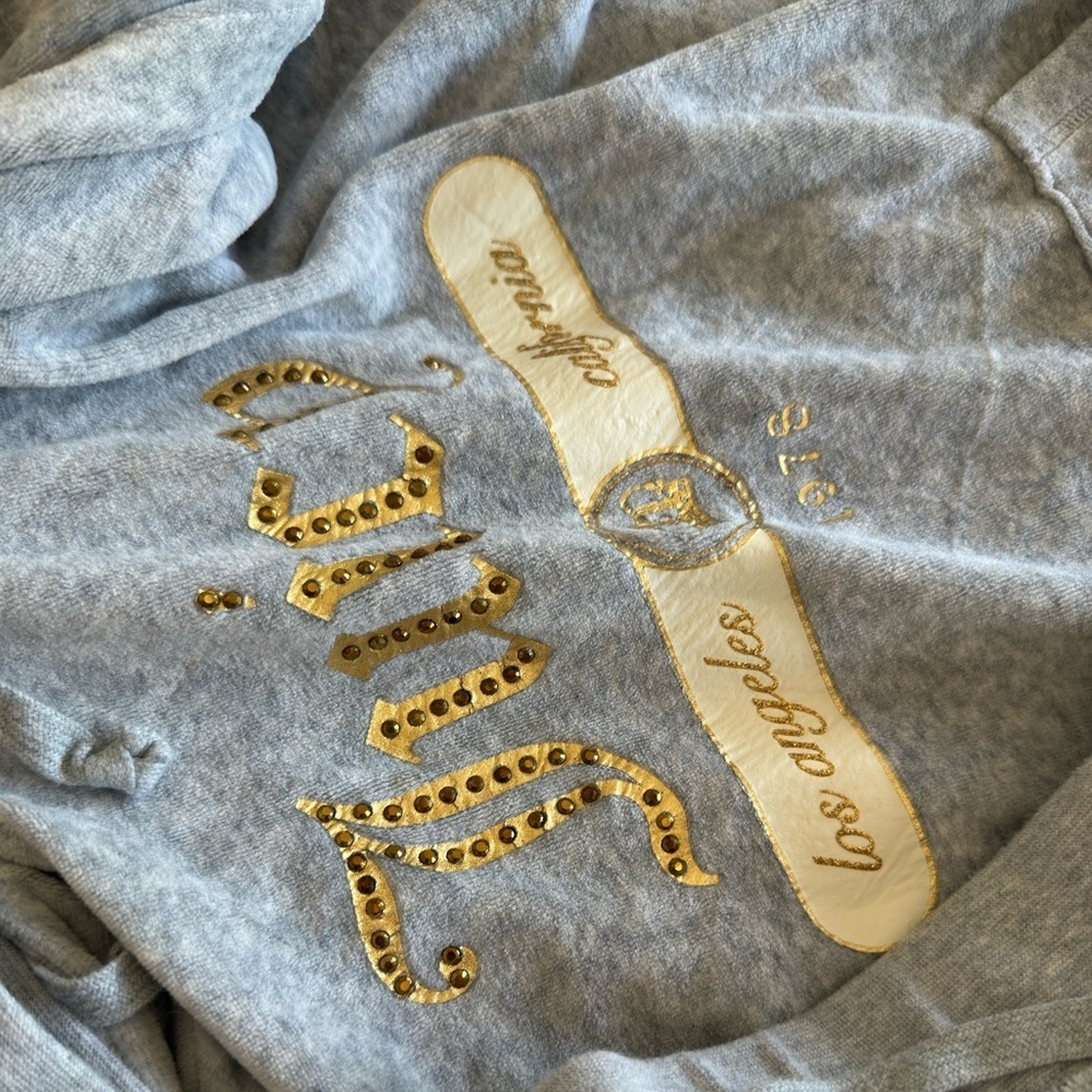 Juicy Couture Velour Tracksuit Set in light Grey - Picture 7 of 11